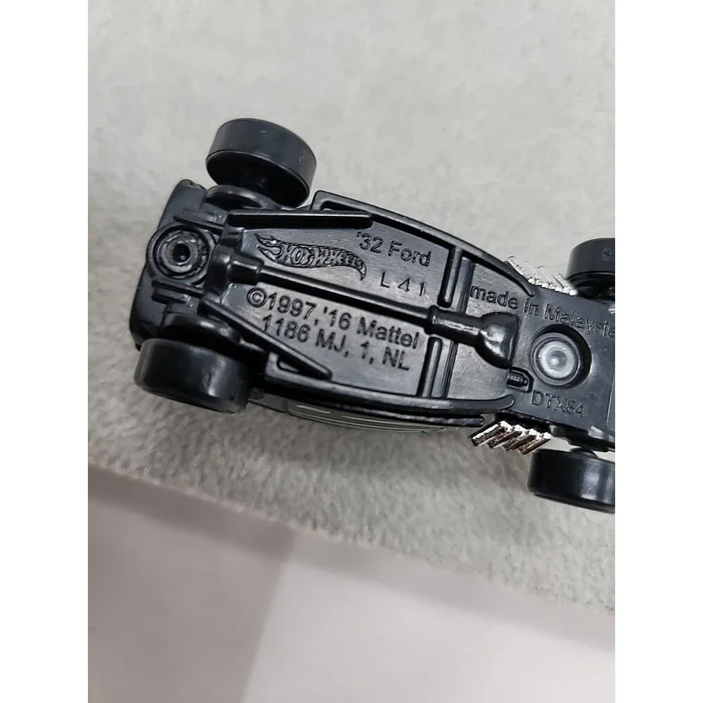 1932 FORD HOT ROD, MAISTO DIE CAST METAL CAR TOY Hot Wheels 1997 '16 1:64